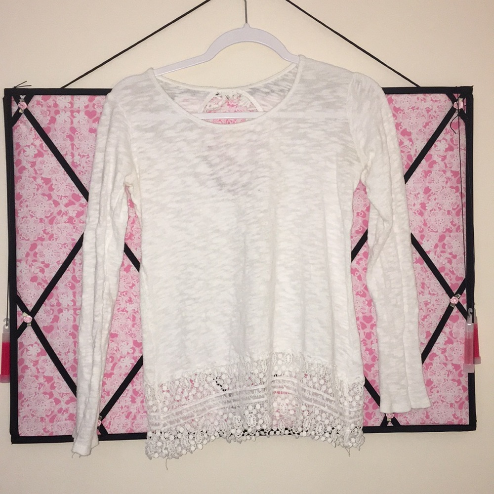 Long sleeve white shirt